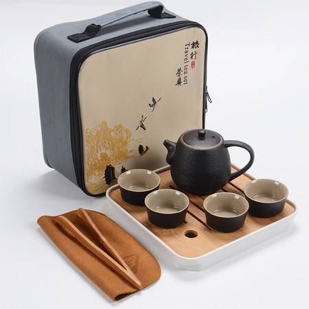 品四方·禮遇匠心 白色干泡茶盤與黑陶茶壺的現(xiàn)代茶藝之旅